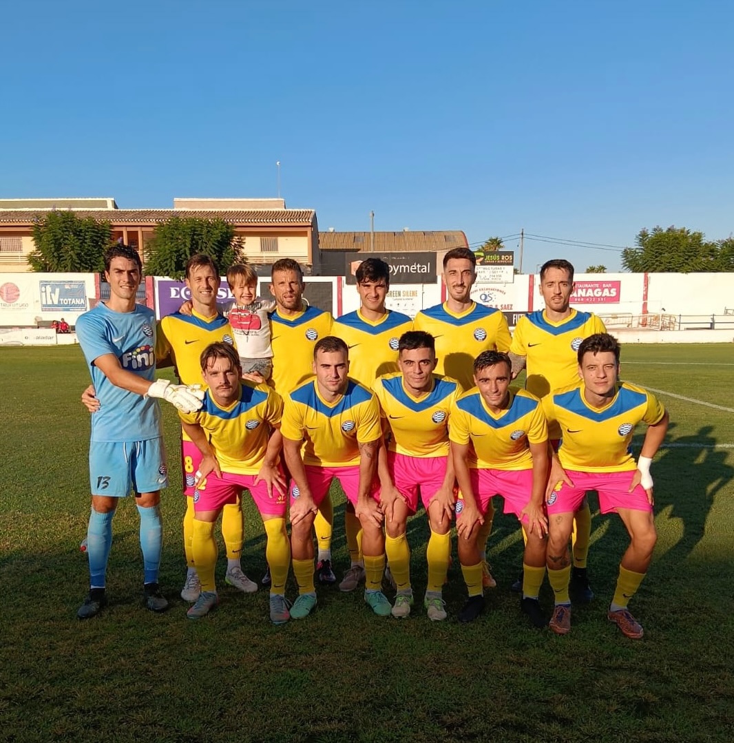 Duro revés en el Juan Cayuela: El Unión Molinense cae en el añadido ante el Olímpico de Totana (1-0)