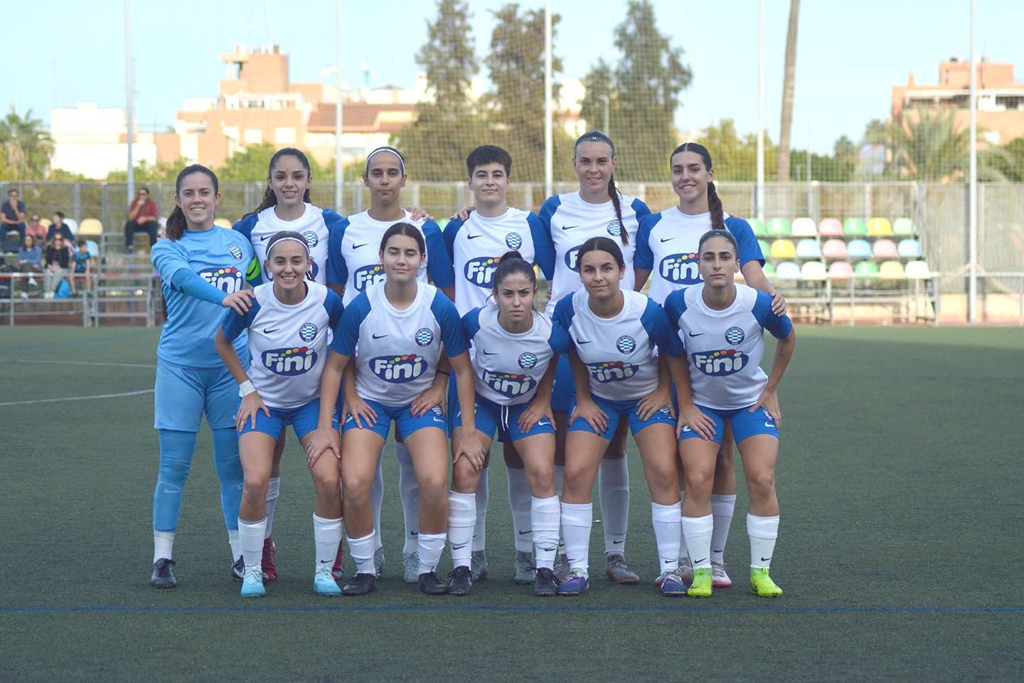 Exigente tropiezo del Sénior Femenino ante el SMX Athletic (3-0) en el Campo Santiago el Mayor